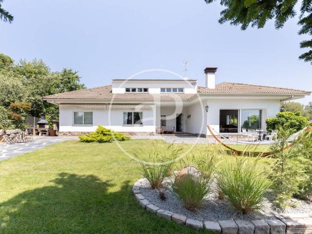Villa en alquiler en Cerdanyola Del Vallès, Sant Martí