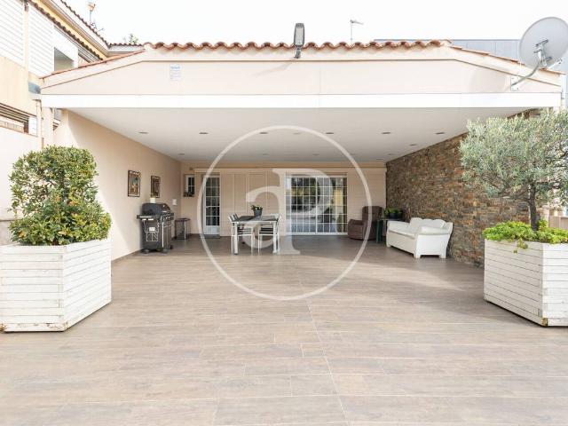 Villa en alquiler en Rubí