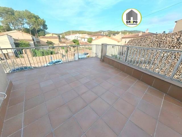 Villa en alquiler en Esplugues De Llobregat, el Centre