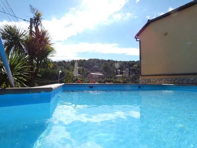 Villa en alquiler en La Llacuna