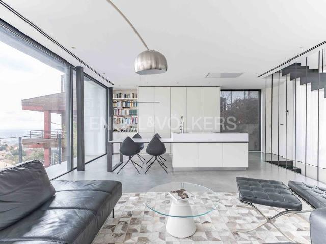 Villa en alquiler en Esplugues De Llobregat, el Centre