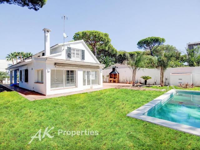 Chalet en alquiler en Centre, Castelldefels