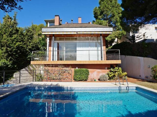 Villa en alquiler en Sant Just Desvern