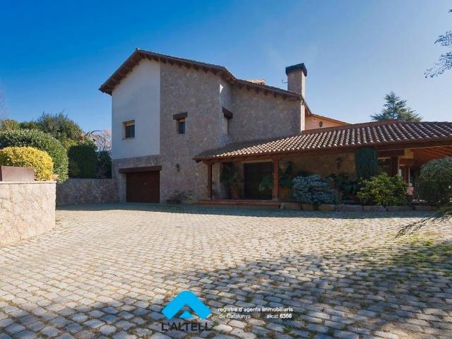 Chalet en alquiler en Grup Banyó, Vallès Oriental