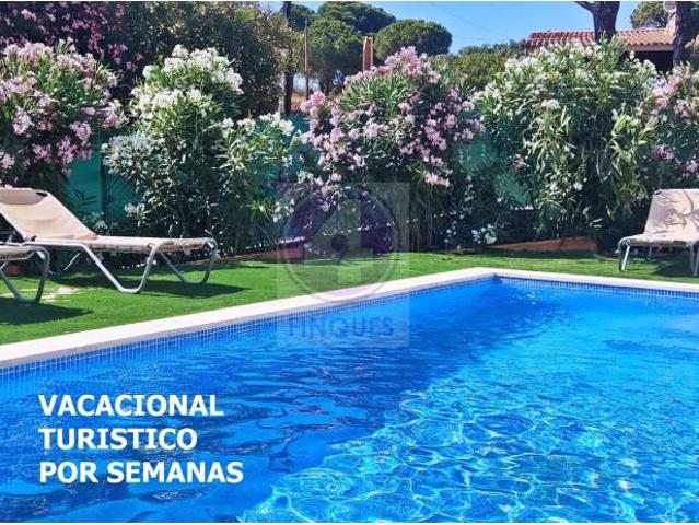 Chalet en alquiler en Castell d'Aro, Platja d'Aro i s'Agaró, Baix Empordà