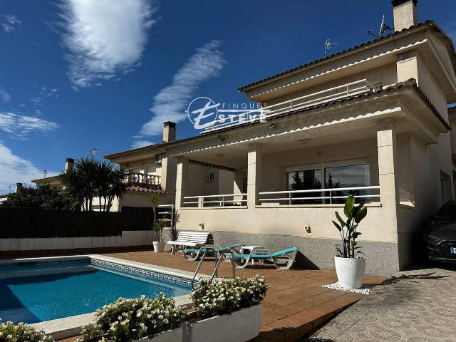 Chalet en alquiler en Calafell, Baix Penedès