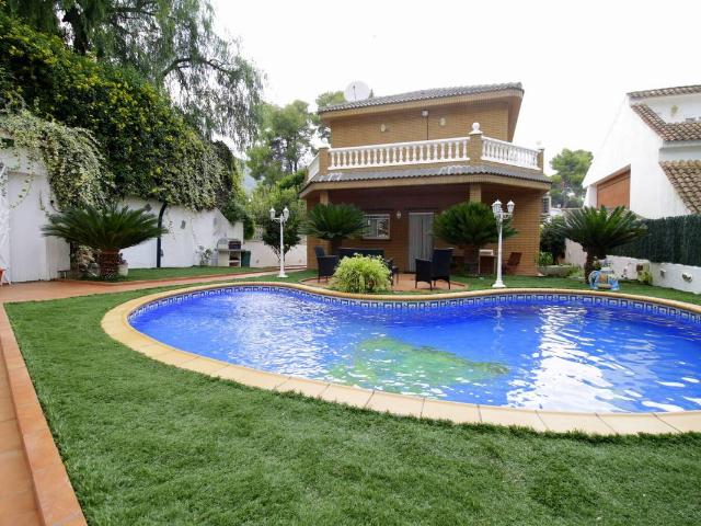 Villa en alquiler en Castelldefels, Centre
