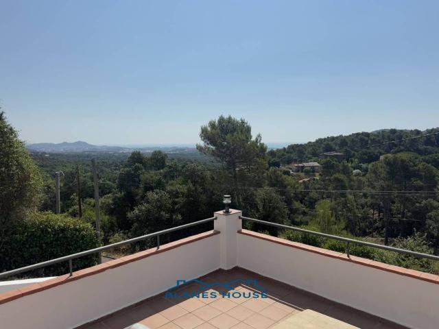 Villa en alquiler en Palafolls
