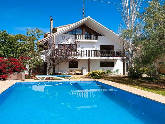 Chalet en alquiler en Viladecans