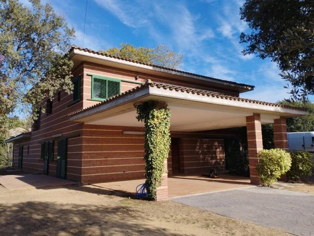 Chalet en alquiler en Barri Rodes, Vilanova Del Vallès