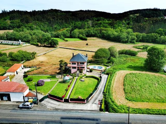 Chalet en venta en Bergantiños, Galicia