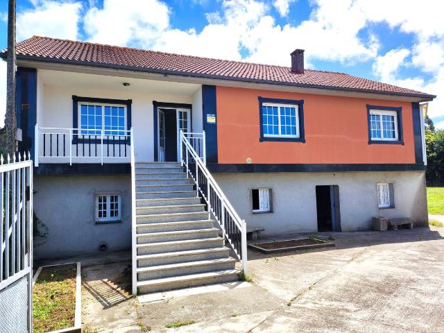 Chalet en venta en Bergantiños, Galicia
