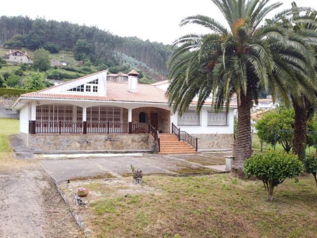 Chalet en venta en Ferrol