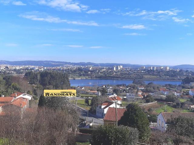 Chalet en venta en Ferrol