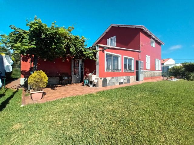 Chalet en venta en Ferrol