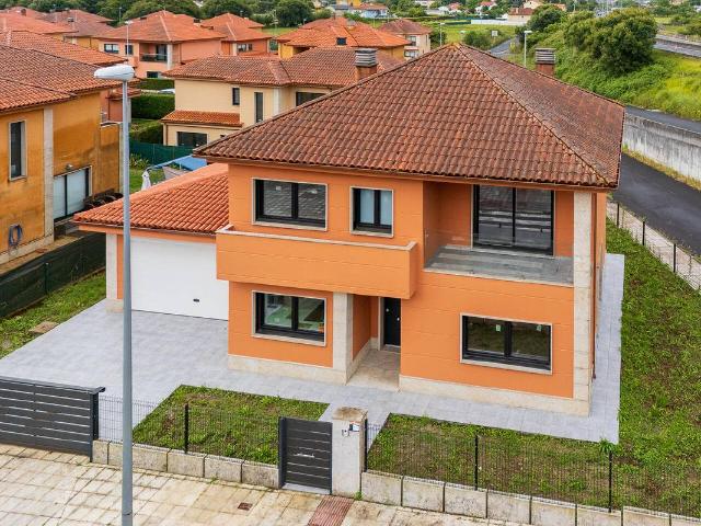 Chalet en venta en Ferrol