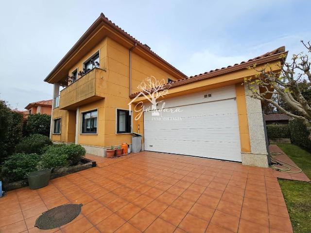 Chalet en venta en Ferrol