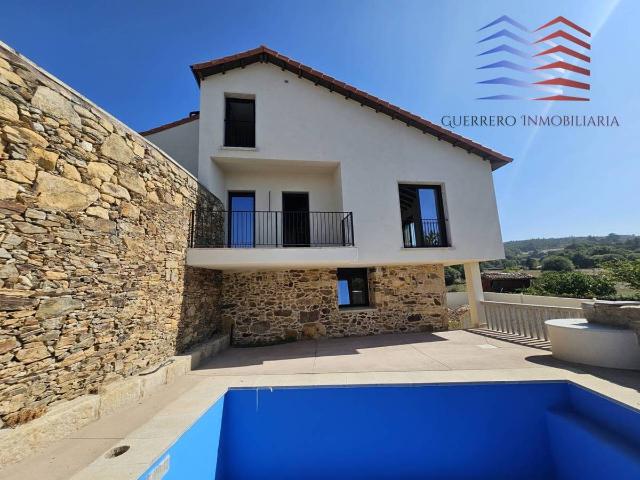 Chalet en venta en A Merca, Ourense