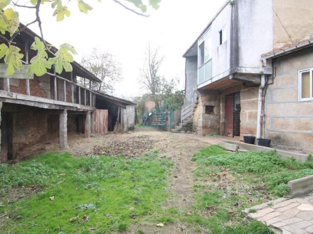 Chalet en venta en A Merca, Terra da Celanova