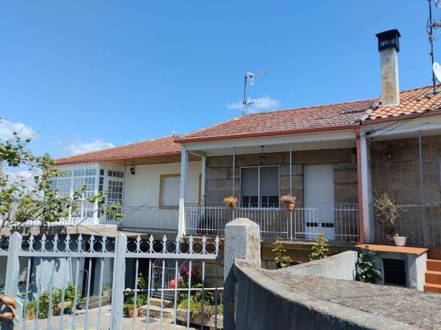 Chalet en venta en A Merca, Terra da Celanova