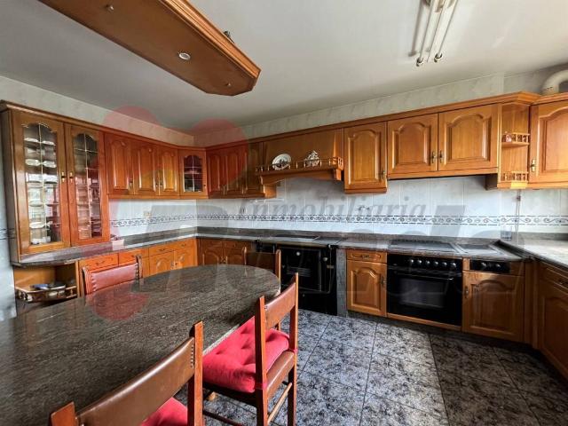Villa en venta en A Pastoriza