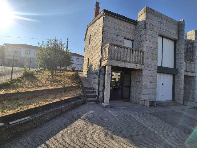 Chalet en venta en Ourense, Galicia