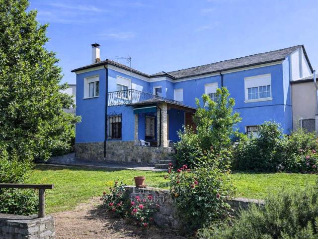 Chalet en venta en Valdeorras, Galicia