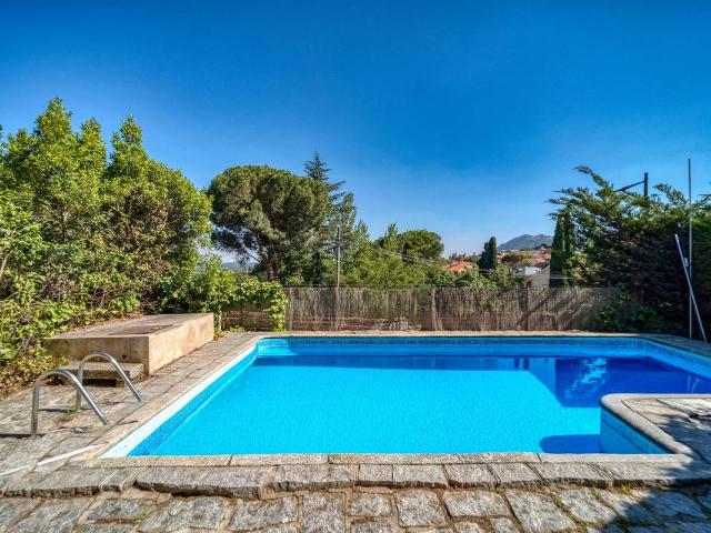 Chalet en venta en San Lorenzo De El Escorial, Madrid