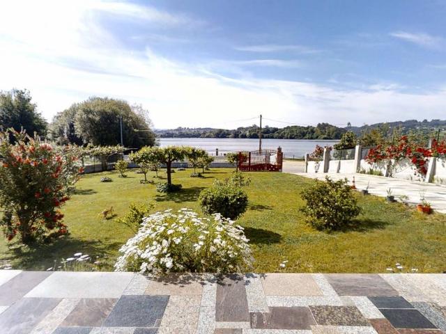 Chalet en venta en Abegondo, A Coruña