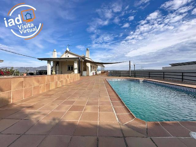 Chalet en venta en Abrera, Barcelona