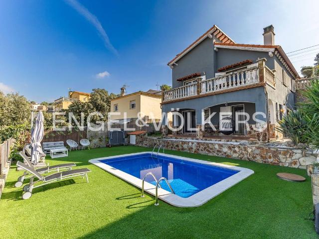 Chalet en venta en Abrera, Barcelona