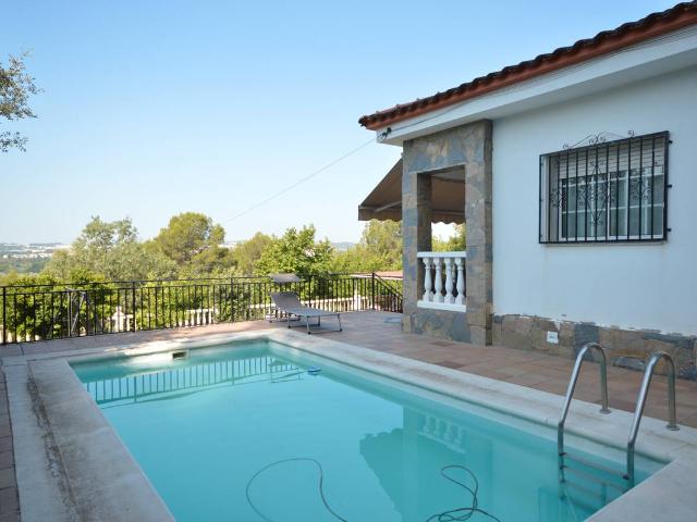 Chalet en venta en Abrera, Barcelona