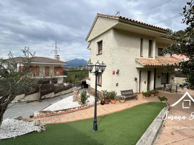 Chalet en venta en Abrera, Barcelona