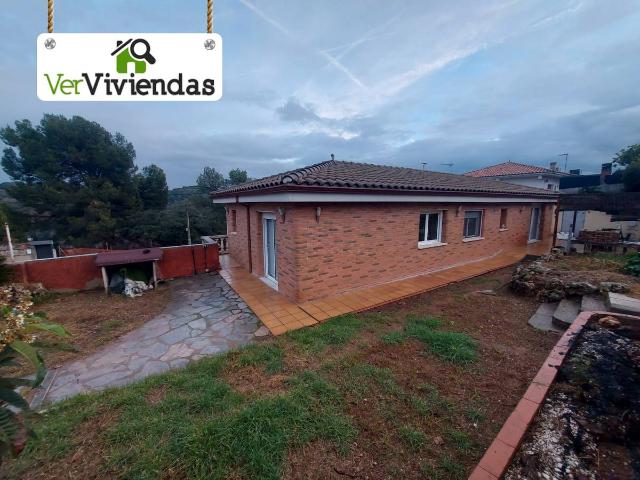 Chalet en venta en Abrera, Barcelona