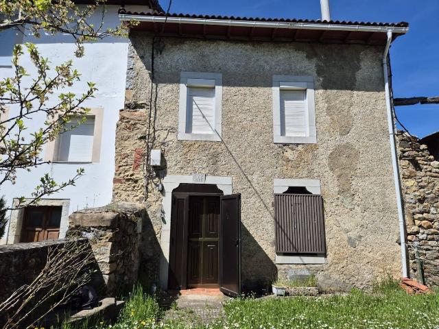 Chalet en venta en Acebedo, Castilla y León