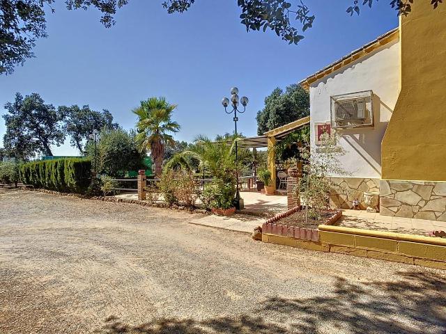 Chalet en venta en Adamuz, Andalucía