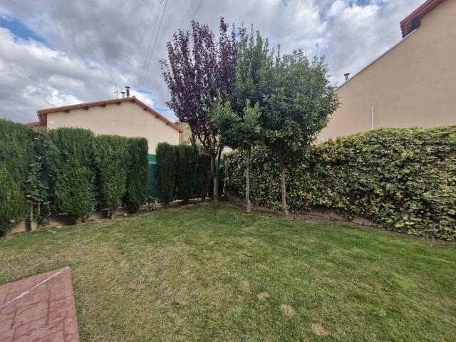 Chalet en venta en Agoncillo, La Rioja