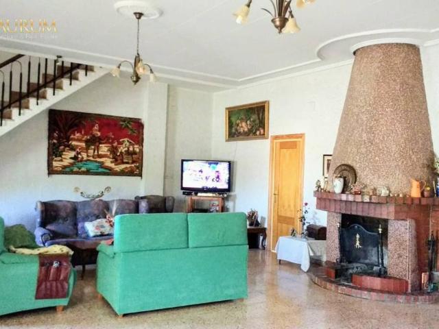 Villa en venta en Agost