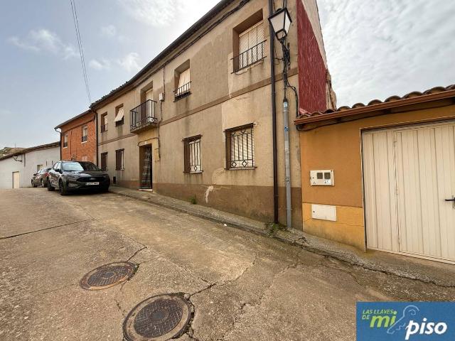 Chalet en venta en Aguilar De Campos, Castilla y León