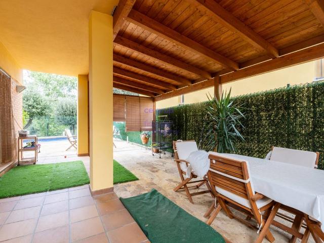 Chalet en venta en Aiguaviva, Girona