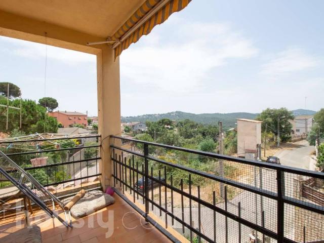 Villa en venta en Vidreres