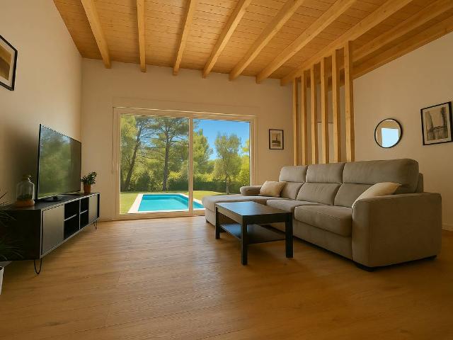 Villa en venta en Vidreres
