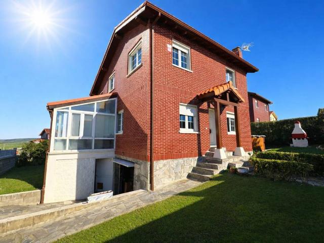 Chalet en venta en Bareyo
