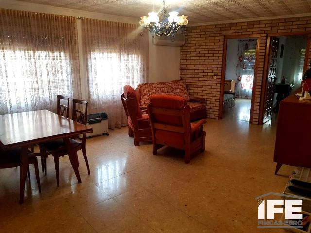 Chalet en venta en La Jarea, Alagón