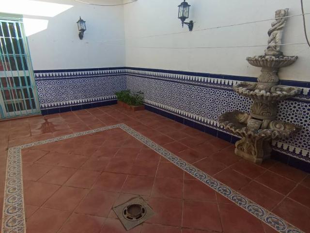 Chalet en venta en Albaida Del Aljarafe, Sevilla