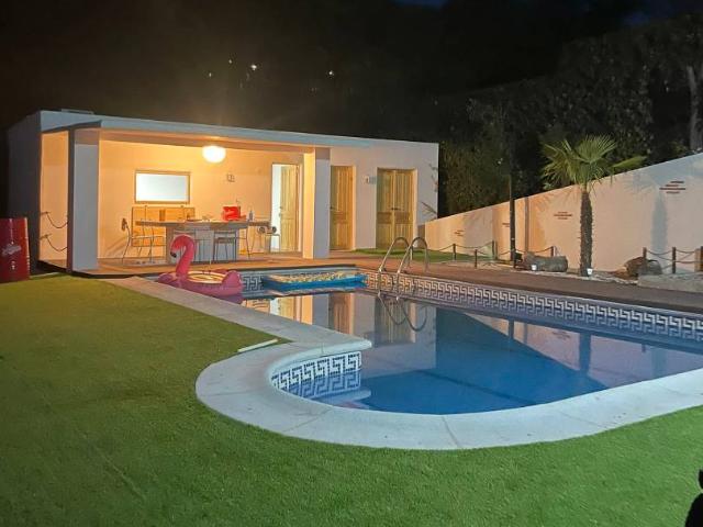 Villa en venta en Albalate De Zorita