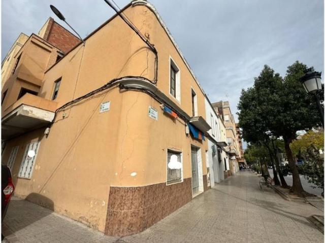 Chalet en venta en Alberic, València / Valencia