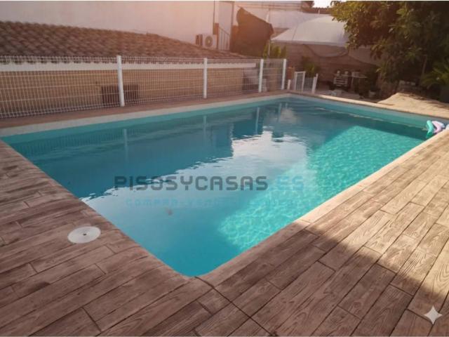 Chalet en venta en Alberic, València / Valencia