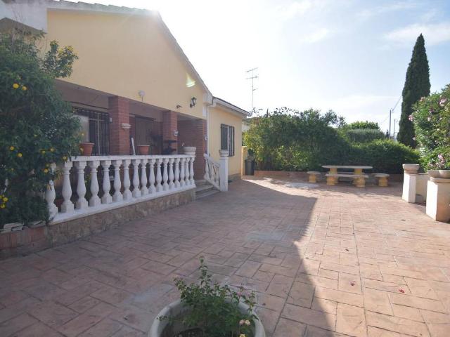 Villa en venta en Albinyana, Raval de Bonastre