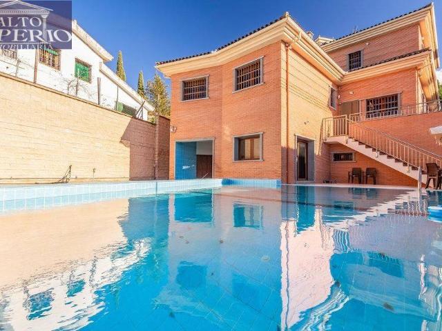 Villa en venta en Albolote